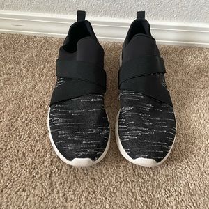 Merrell Women’s Flora Day Loop Comfort Shoe- Sz 10